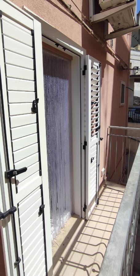Casa Vacanze Dimora Monfalcone 蒙泰斯卡廖索 外观 照片